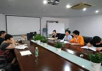 成都出臺全國首個(gè)《互聯(lián)網(wǎng)手機(jī)維修服務(wù)標(biāo)準(zhǔn)》，引領(lǐng)行業(yè)規(guī)范化發(fā)展
